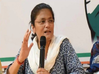 Sushmita Dev says Women's Congress to distribute 25 lakh sanitary napkins to women from poor families | लॉकडाउन के बीच गरीब महिलाओं को 25 लाख सैनिटरी नैपकिन बांटेगी महिला कांग्रेस: सुष्मिता देव