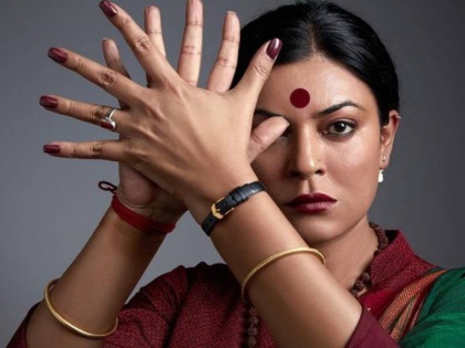 Sushmita Sen to play transwoman Gauri Sawant in biopic Taali | सुष्मिता सेन ने फिल्म ताली से शेयर किया फर्स्ट लुक, ट्रांसजेंडर एक्टिविस्ट गौरी सावंत का निभाएंगी किरदार