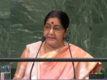 Sushma Swaraj addresses UNGA 2018 says terrorism a big problem, pakistan dangerous for india | यूएन में बोलीं सुषमा, आतंकवाद और जलवायु परिवर्तन सबसे बड़ी चुनौती, पाकिस्तान को किया जलील