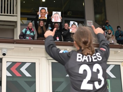 ICC Women's Cricket World Cup 2022 New Zealand Women won 9 wkts Reduced 27 overs side rain Bangladesh Suzie Bates PLAYER OF THE MATCH | ICC Women's Cricket World Cup: बांग्लादेश को नौ विकेट से हराकर न्यूजीलैंड ने पहली जीत, बेट्स की धमाकेदार पारी, 68 गेंद और 79 रन