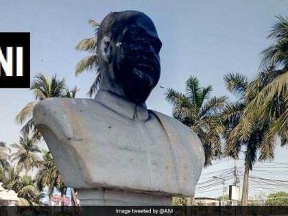 Shyama Prasad Mukherjee's statue damaged in Kolkata, 6 detained | कोलकाता में श्यामा प्रसाद मुखर्जी की प्रतिमा क्षतिग्रस्त, 6 हिरासत में  