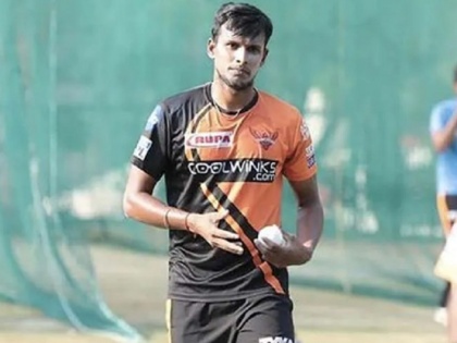 IPL 2021: Sunrisers Hyderabad bowler T Natarajant tests corona Positive | IPL 2021 के दूसरे चरण पर 'कोरोना अटैक', सनराइजर्स हैदराबाद के गेंदबाज टी नटराजन संक्रमित