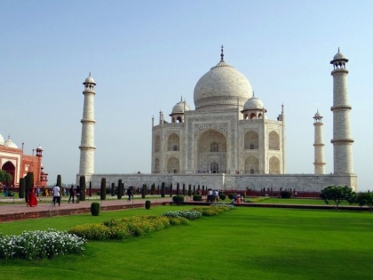 Tourists can again visit Taj Mahal after 188 days from tomorrow | पर्यटक 188 दिनों के बाद कल से दोबारा कर सकेंगे ताजमहल का दीदार