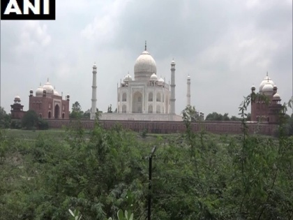 Uttar Pradesh Tourists of Taj Mahal September 21 Agra Fort | 21 सितंबर से कीजिए ताजमहल का दीदार, आगरा किला भी देखेंगे पर्यटक, जानिए कितने दर्शक कर सकते हैं एंट्री