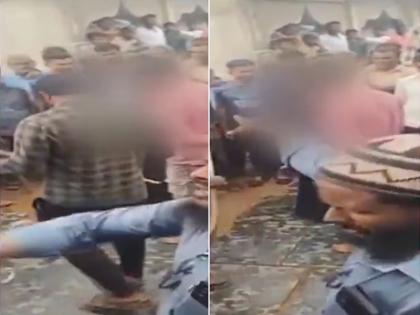 Woman Beaten With Sticks, Pipes Outside Bengaluru Mosque VIDEO | VIDEO: बेंगलुरु की मस्जिद के सामने बुर्का पहनी महिला को मिली तालिबनी सज़ा, भीड़ के बीच डंडों से पीटा गया