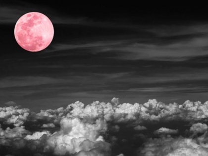 hanuman jayanti 2020 super pink moon will be seen on hanuman jayanti chaitra purnima | Hanuman Jayanti 2020: इस साल हनुमान जयंती पर दिखेगा 'गुलाबी' चांद का अद्भुत नजारा, जानिए क्या है ये शुभ संयोग