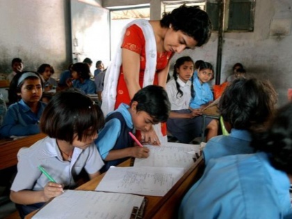Delhi: change in the rules for the appointment of teachers in government school | दिल्ली: सरकारी स्कूलों में शिक्षकों की भर्ती नियमों में होगा बदलाव, आयु सीमा में की गई 2 वर्ष की कटौती