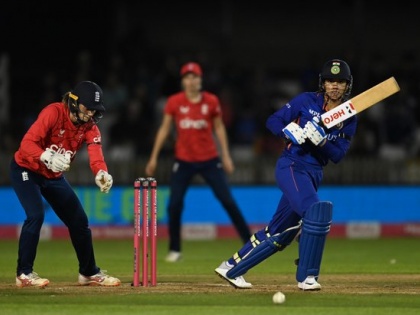 England Women vs India Women Team India lead 1-0 won 7 wickets Jhulan Goswami victory, 10 overs, 20 runs and one wicket 42 dotballs  | England Women vs India Women: टीम इंडिया ने इंग्लैंड को 7 विकेट से हराया, सीरीज में 1-0 से आगे, झूलन ने किया कमाल, 60 गेंद, 42 डॉट और 20 रन