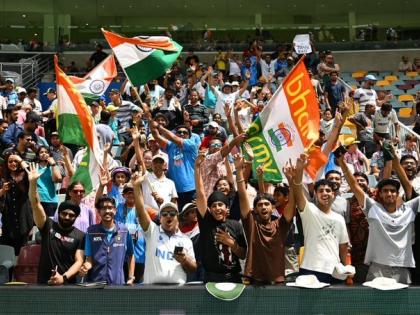 Australia vs India, 4th Test Border-Gavaskar series live Captain Rohit Sharma and Akashdeep out fourth test Injured hand and knee during practice session see video | Australia vs India, 4th Test Border-Gavaskar series: चौथे टेस्ट से बाहर होंगे कप्तान रोहित शर्मा और आकाशदीप?, अभ्यास सत्र के दौरान हाथ और घुटने में चोट लगी