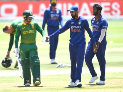 IND vs SA South Africa won by 4 runs RSA 287 IND 283 Quinton de Kock 130 balls 124 runs | IND vs SA: दक्षिण अफ्रीका ने भारत को 4 रन से हराया, सीरीज पर 3-0 से कब्जा