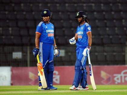 BAN-W vs IND-W 5th T20I Live Score India Women won by 21 runs Bangladesh lost series 0-5 | BAN-W vs IND-W 5th T20I Live Score: बांग्लादेश का सूपड़ा साफ, भारत ने सीरीज पर 5-0 से किया कब्जा, 2023 से हार रही बांग्लादेश की टीम