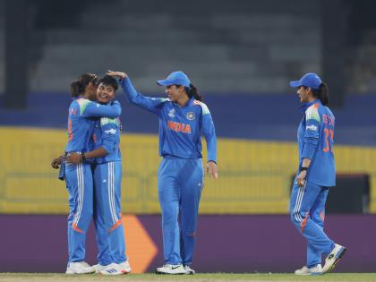 IND-W vs PAK-W Match LIVE Bit of history first-ever six that Pakistan have hit against India in 12 matches | IND-W vs PAK-W Match: लो जी, पाकिस्तान ने बनाया रिकॉर्ड, 12 मैच के बाद भारत के खिलाफ पहली बार छक्का