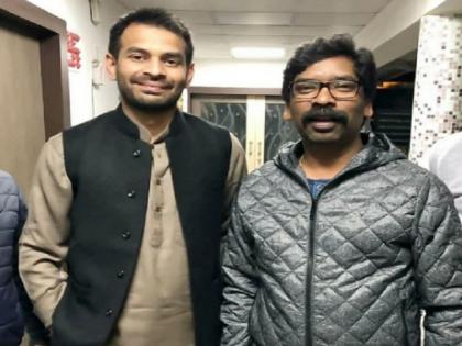 Tej Pratap yadav share with picture with Hemant Soren slams bihar cm Nitish kumar | हेमंत सोरेन के साथ तस्वीर साझा कर तेजप्रताप ने लिखा, 'जो हाल झारखंड में रघुबर दास का हुआ, 2020 में बिहार में नीतीश का वही होगा'
