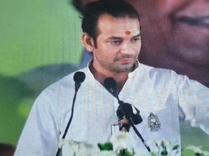 Bihar RJD contrroversy Tej Pratap attacks Tejashwi Yadav says his dream of becoming CM may broken | लालू परिवार में अब राजद में मचे घमासान की गूंज, तेजस्वी को लेकर बोले तेज प्रताप- टूट सकता है सीएम बनने का सपना Bihar RJD contrroversy Tej Pratap attacks Tejashwi Yadav says his dream of becoming CM may broken | लालू परिवार में अब राजद में मचे घमासान की गूंज, तेजस्वी को लेकर बोले तेज प्रताप- टूट सकता है सीएम बनने का सपना