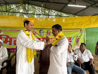 bihar polls rjd pariwar Out 5 Jaichand 1 Jaichand running away Bihar with his entire family Tej Pratap Yadav wrote go and check Patna Junction | 5 जयचंदों में से 1 जयचंद आज पूरे परिवार के साथ बिहार छोड़कर भाग रहा?, तेजप्रताप यादव ने लिखा-पटना जंक्शन पर जाकर देख लें bihar polls rjd pariwar Out 5 Jaichand 1 Jaichand running away Bihar with his entire family Tej Pratap Yadav wrote go and check Patna Junction | 5 जयचंदों में से 1 जयचंद आज पूरे परिवार के साथ बिहार छोड़कर भाग रहा?, तेजप्रताप यादव ने लिखा-पटना जंक्शन पर जाकर देख लें