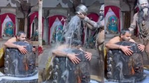 Tej Pratap Yadav Video see watch lord Mahadev symbol of ultimate truth lalu yadav son | Tej Pratap Yadav Video: सावन से पहले शिव भक्ति में लीन लालू यादव के पुत्र तेज प्रताप, शिवलिंग से लिपटकर रुद्राभिषेक, देखें वीडियो