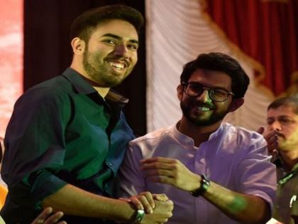 Tejas Thackeray, younger son of Uddhav Thackeray, attends a public meeting, speculations rife to enter active politics | आदित्य के छोटे भाई तेजस ठाकरे की राजनीति में आने की 'अटकलें', उद्धव ठाकरे ने खुद दी सफाई Tejas Thackeray, younger son of Uddhav Thackeray, attends a public meeting, speculations rife to enter active politics | आदित्य के छोटे भाई तेजस ठाकरे की राजनीति में आने की 'अटकलें', उद्धव ठाकरे ने खुद दी सफाई