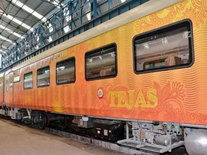 Uttar Pradesh Foreign woman molested in Tejas Express accused railway constable arrested | उत्तर प्रदेश: तेजस एक्सप्रेस में विदेशी महिला से छेड़छाड़, आरोपी रेलवे कांस्टेबल गिरफ्तार
