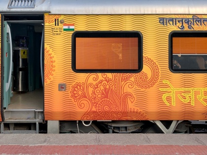 Indian Railway: India first private train Tejas Express ceased operations from today, passengers are not getting due to Corona | Indian Railway: देश का पहला प्राइवेट ट्रेन Tejas Express का संचालन आज से बंद, कोरोना के चलते नहीं मिल रहे पैसेंजर्स