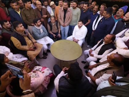 Bihar JDU-RJD CM Nitish roaming around district to district show off his face Tejashwi Yadav said Don't know how many unemployed state | Bihar JDU-RJD: सीएम नीतीश जिला-जिला मुंह चमकाने के लिए घूमते?, तेजस्वी यादव बोले- राज्य में कितने बेरोजगार हैं पता नहीं? Bihar JDU-RJD CM Nitish roaming around district to district show off his face Tejashwi Yadav said Don't know how many unemployed state | Bihar JDU-RJD: सीएम नीतीश जिला-जिला मुंह चमकाने के लिए घूमते?, तेजस्वी यादव बोले- राज्य में कितने बेरोजगार हैं पता नहीं?