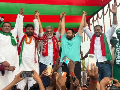 बिहार विधानसभा चुनाव के पहले चरण के मतदान के लिए प्रचार थमने से पहले तेजस्वी यादव ने फिर लगा दी घोषणाओं की झड़ी