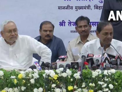 bihar patna Telangana CM KC Rao joint PC Bihar CM Nitish Kumar is senior leader country try unite all Opposition parties pm narendra modi 8 yeaes meet lalu yadav | पटनाः 8 साल के नरेंद्र मोदी पीएम, हर सेक्टर में विनाश, नीतीश के साथ केसीआर ने ‘भाजपा मुक्त भारत’ का आह्वान किया, लालू यादव से मिले