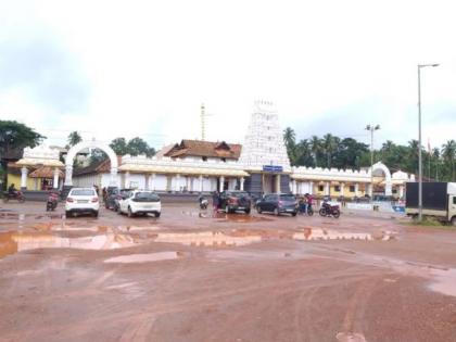 row as puttur mahalingeshwar temple in karnatakas mangaluru bans non hindus from using parking | कर्नाटक : मंगलुरु के पुत्तूर महालिंगेश्वर मंदिर के फैसले से खड़ा हुआ विवाद, ट्रस्ट ने केवल हिंदू भक्तों के लिए पार्किंग की जगह दी