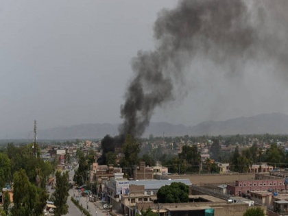 Militants attaked on Afghan govt building in Jalalabad | अफगानिस्तानः सरकारी इमारत पर आतंकियों ने बोला हमला, 15 लोगों की मौत और 30 से ज्यादा घायल