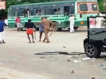 Caste clashes in TN’s Vedaranyam: Car torched, Ambedkar statue vandalised, over 58 held | तमिलनाडु में आंबेडकर की प्रतिमाएं टूटीः शहर में बवाल, सरकारी बसों पर पथराव, दोनों गुटों के 58 लोगों को पकड़ा