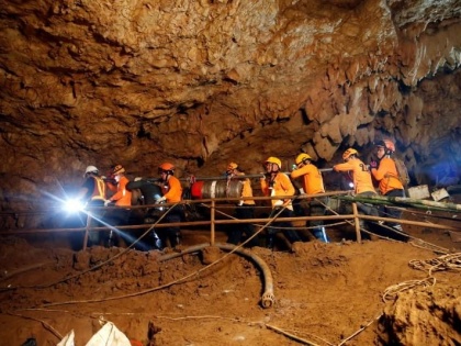 Thai cave transforms into a tourist draw after 'Wild Boars' rescue | पर्यटकों के लिए आकर्षण का केन्द्र बन गई है कभी खिलाड़ियों के जान की आफत बनी थाईलैंड की गुफा