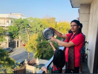 coronavirus 'Tali and thali' proves India's commitment against Corona and Prime Minister Modi impact | Coronaviru: 'ताली-थाली' से साबित हुई भारत की कोरोना के खिलाफ प्रतिबद्धता और पीएम मोदी का व्यापक असर coronavirus 'Tali and thali' proves India's commitment against Corona and Prime Minister Modi impact | Coronaviru: 'ताली-थाली' से साबित हुई भारत की कोरोना के खिलाफ प्रतिबद्धता और पीएम मोदी का व्यापक असर