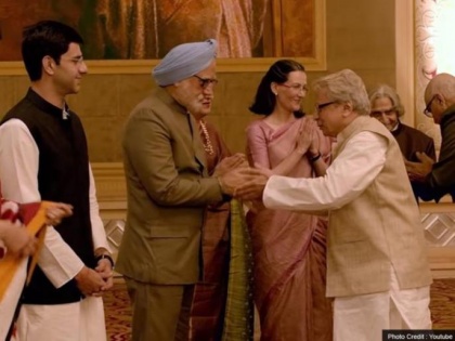 manmohan singh asked about movie the accidental prime minister congress bjp | 'द एक्सीडेंटल प्राइम मिनिस्टर' के ट्रेलर पर पूर्व पीएम मनमोहन सिंह मौन, कांग्रेस-बीजेपी के बीच जुबानी जंग जारी