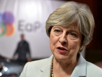 British Prime Minister Theresa May Meets Grievance Resolution, 325 MPs Support Government | ब्रिटिश प्रधानमंत्री टेरेसा मे के खिलाफ गिरा अविश्वास प्रस्ताव, 325 सांसदों ने किया सरकार का समर्थन