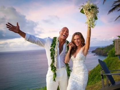 Dwayne 'The Rock' Johnson marries his lady love Lauren Hashian | हॉलीवुड सुपरस्टार Dwayne 'The Rock' ने रचा ली शादी, इंस्टा पर शेयर की फोटो
