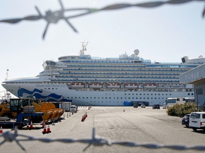 Coronavirus: Japanese cruise ship's third passenger dies, 57 more infections reported | Coronavirus: जापानी क्रूज जहाज के तीसरे यात्री की मौत, संक्रमण के 57 और मामले सामने आये
