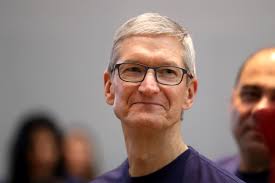 Apple CEO Tim Cook got a big salary Hike in 2018 | Apple के सीईओ टिम कुक की सैलरी 2018 में बढ़ कर हुई इतनी, जानकर हो जाएंगे हैरान
