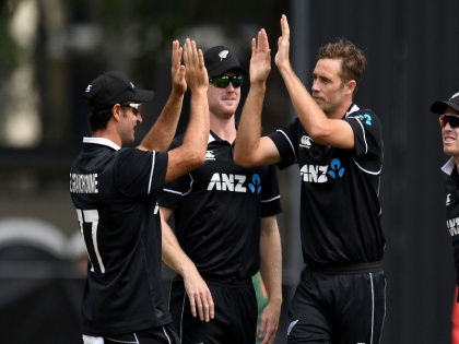 Tim Southee takes 6 wickets, as New Zealand beat Bangladesh by 88 runs to win three match odi series | NZvsBAN: टिम साउदी ने 6 विकेट झटकते हुए किया बांग्लादेश को ढेर, न्यूजीलैंड का वनडे सीरीज में क्लीन स्वीप