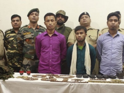 3 ULFA (I) cadres apprehended in Assam's Tinsukia. | उल्फा(आई) के तीन उग्रवादियों ने असम में आत्मसमर्पण किया: पुलिस