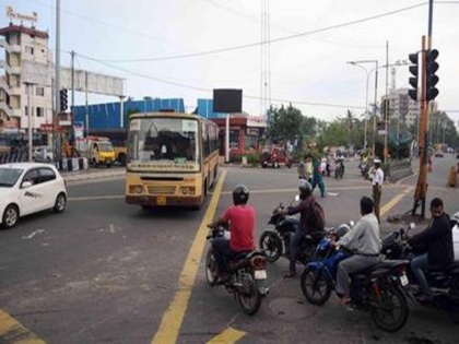 Bus, metro rail services will be restored in Chennai, Tamil Nadu government further eases restrictions | चेन्नई में बस, मेट्रो रेल सेवाएं होंगी बहाल, तमिलनाडु सरकार ने पाबंदियों में और ढील दी