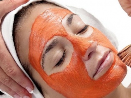 benefits of tomato for skin whitening, how to make tomato face mask | ऑयली स्किन, पिंपल्स और झुर्रियों से राहत दिलाएगी ये लाल सब्जी, चेहरे पर रगड़ते ही दिखने लगेगा नतीजा