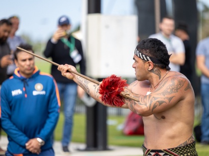 Indian team gets traditional 'Maori' welcome Mount Maunganui photo goes viral | भारतीय टीम का माउंट मोनगानुई में हुआ पारंपरिक ‘माओरी’ स्वागत, फोटो वायरल