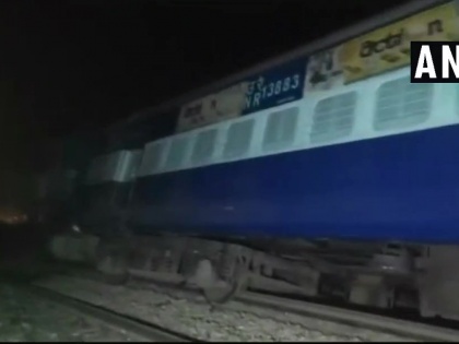 6 coaches of empty rake derailed in Rampur dist b/w Damora&Duggan station on Moradabad-Bareilly Junction section around 10:30pm y'day, blocking down line | उत्तर प्रदेश: मुरादाबाद-बरेली के बीच पैसेंजर ट्रेन के 6 डिब्बे पटरी से उतरे, 23 ट्रेनों का रूट डायवर्ट, छह रद्द