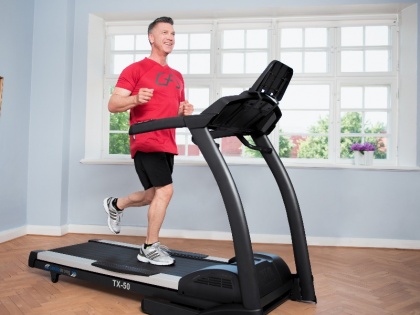 Benefits of Treadmill | ट्रेडमिल का ऐसा इस्तेमाल पड़ सकता है महंगा, जरूर जान लें ये बातें