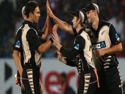 trent boult seven wickets westindies defeated by 204 runs 2nd odi Christchurch | बोल्ट के कहर से वेस्टइंडीज पस्त, 204 रनों की करारी हार के बाद सीरीज भी गंवाई