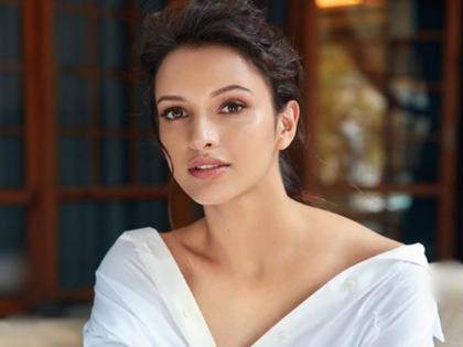 Bulbul fame Trupti Dimri did not want to make a career in acting recall difficult phase in Mumbai | एक्टिंग में करियर नहीं बनाना चाहती थीं 'बुलबुल' फेम तृप्ति डिमरी, मुंबई में अपने मुश्किल दौर के बारे में कही ये बात Bulbul fame Trupti Dimri did not want to make a career in acting recall difficult phase in Mumbai | एक्टिंग में करियर नहीं बनाना चाहती थीं 'बुलबुल' फेम तृप्ति डिमरी, मुंबई में अपने मुश्किल दौर के बारे में कही ये बात