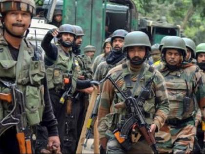 8,000 paramilitary troops airlifted and moved in from Uttar Pradesh, Odisha other parts of the country to the Kashmir valley | जम्मू-कश्मीर से आर्टिकल 370 हटाने की तैयारी, 8000 जवानों को एयरलिफ्ट किया गया, आर्मी-वायुसेना हाई अलर्ट पर 8,000 paramilitary troops airlifted and moved in from Uttar Pradesh, Odisha other parts of the country to the Kashmir valley | जम्मू-कश्मीर से आर्टिकल 370 हटाने की तैयारी, 8000 जवानों को एयरलिफ्ट किया गया, आर्मी-वायुसेना हाई अलर्ट पर