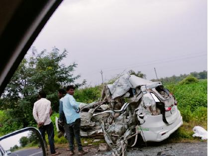 Madhya Pradesh Truck-car collision in Khandwa district five people died | खंडवा जिले में ट्रक-कार की टक्कर, पांच लोगों की मौत; सभी मृतक खरगौन के रहने वाले