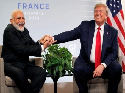 I happen to like PM Modi a lot, We can have a trade deal with India says Donald Trump in Washington on his visit to India | डोनाल्ड ट्रंप ने अपने दौरे से पहले की पीएम मोदी की तारीफ, कहा- 'मैं उन्हें बहुत पसंद करता हूं', लेकिन अभी नहीं करेंगे बड़ी डील