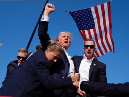 America Firing at former President Donald Trump rally Blood came out of ear shooter died | अमेरिका: पूर्व राष्ट्रपति डोनाल्ड ट्रंप की रैली में गोलीबारी; कान से निकला खून, शूटर की मौत America Firing at former President Donald Trump rally Blood came out of ear shooter died | अमेरिका: पूर्व राष्ट्रपति डोनाल्ड ट्रंप की रैली में गोलीबारी; कान से निकला खून, शूटर की मौत