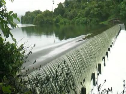 Tulsi lake in Mumbai overflows after heavy rains in Maharashtra reservoirs filled with over 90 per cent water | Mumbai Rain: भारी बारिश के बाद तुलसी झील लबालब, मुंबई के जलाशयों में 90 फीसदी से ज्यादा पानी ने बढ़ाई चिंता